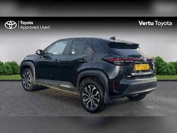 Used Toyota Yaris Cross 2022 for sale - 77643621: Photo