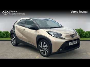 2024 (74) - 1.0 VVT-i Edge 5dr Petrol Hatchback