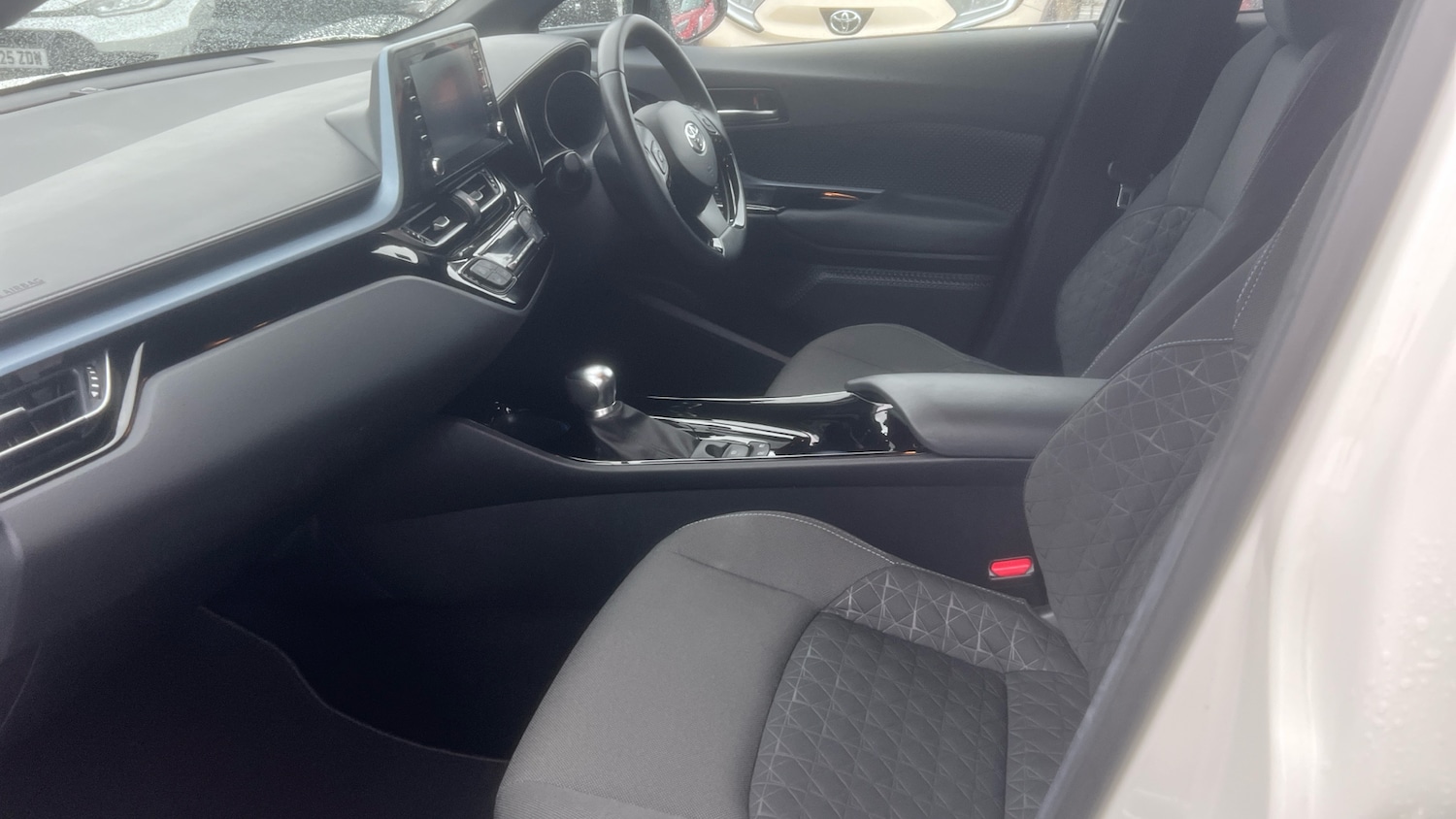 Used Toyota C-HR 2021 for sale - 76891626: Photo 10