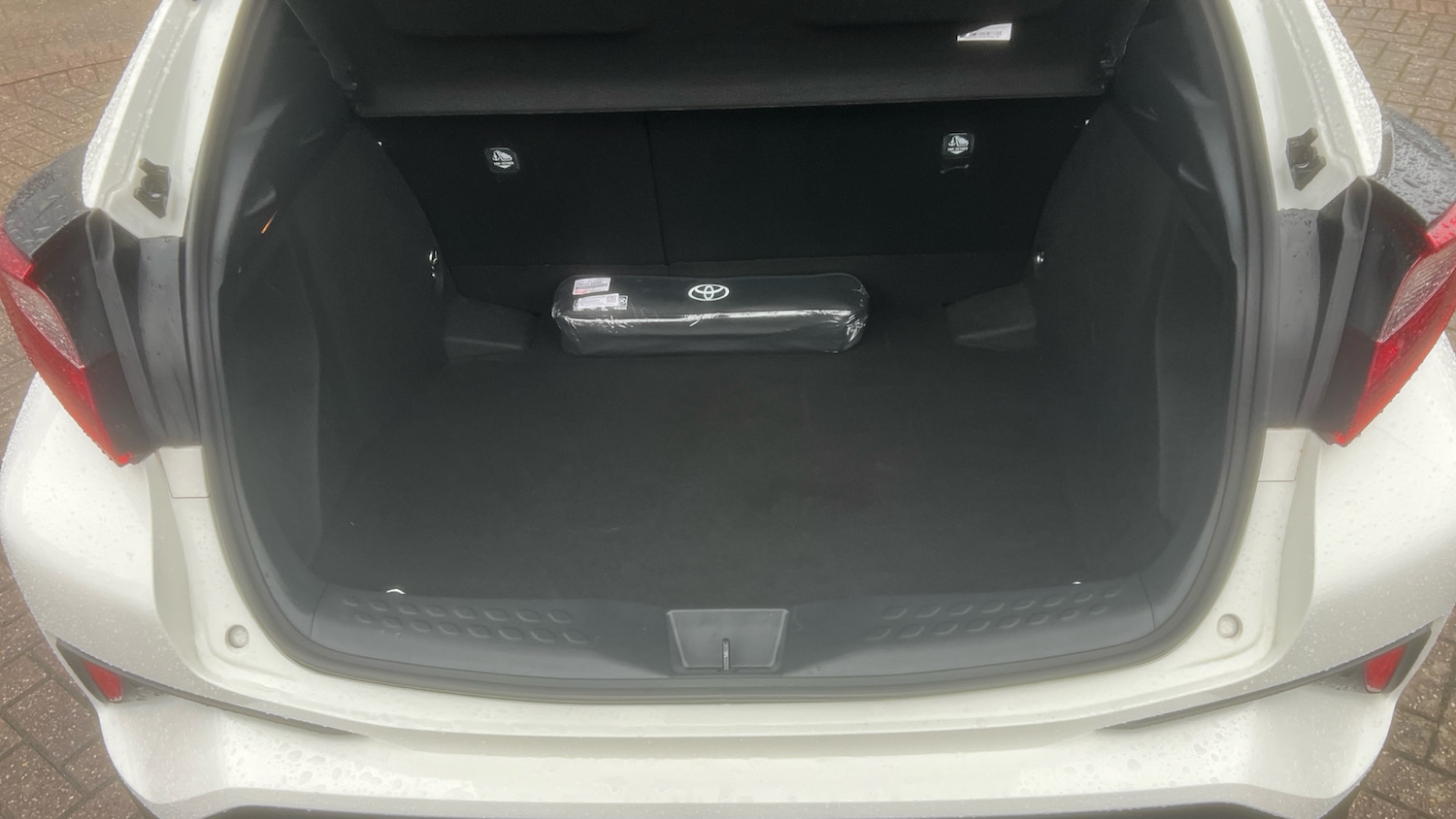 Used Toyota C-HR 2021 for sale - 76891626: Photo 14