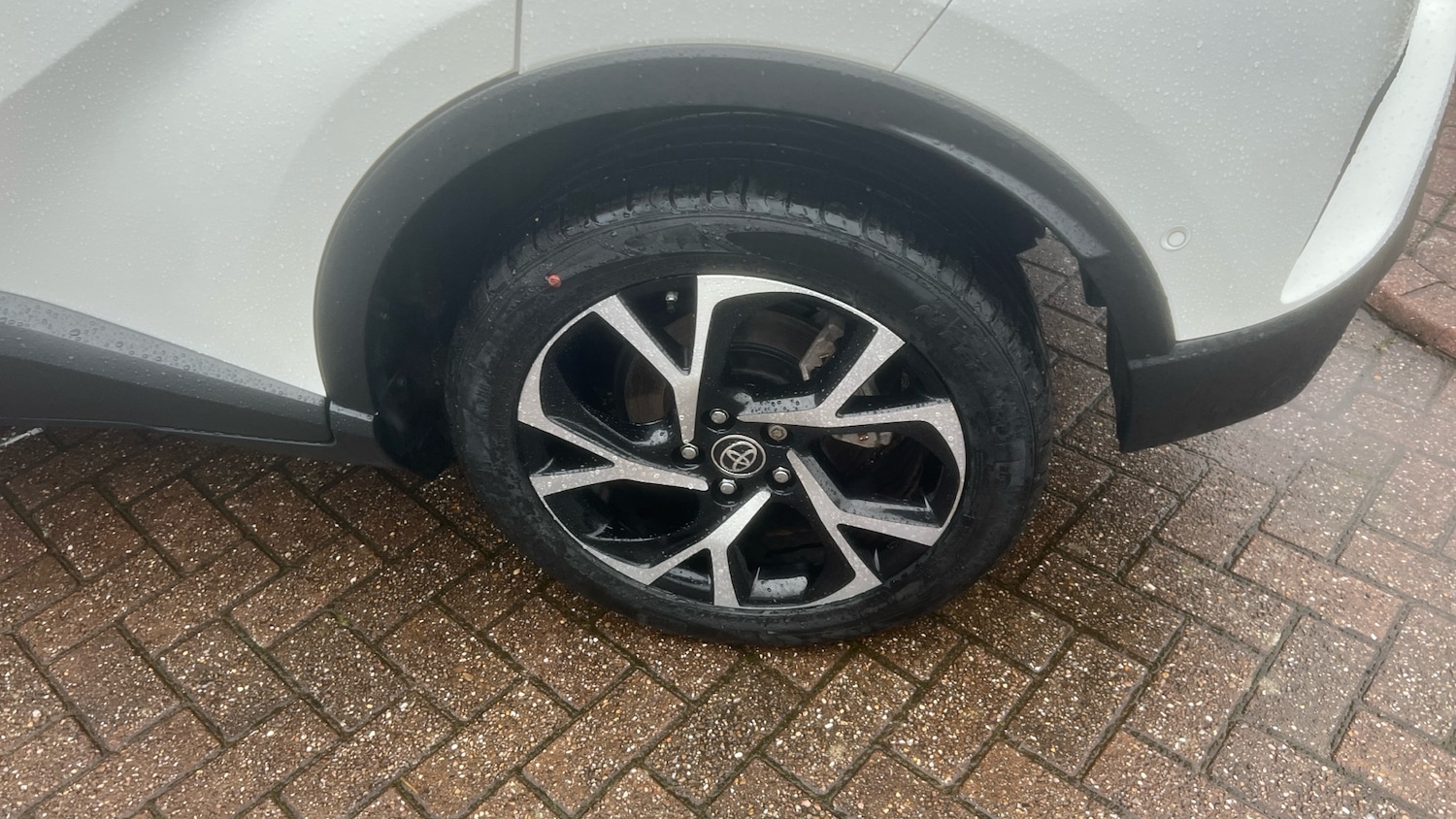 Used Toyota C-HR 2021 for sale - 76891626: Photo 28