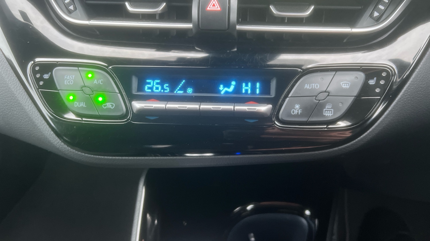 Used Toyota C-HR 2021 for sale - 76891626: Photo 40