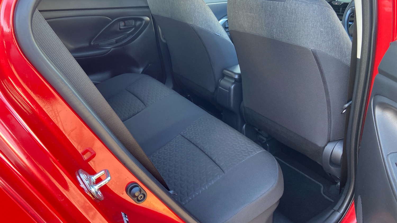 Used Toyota Yaris Cross 2024 for sale - 76924213: Photo 13