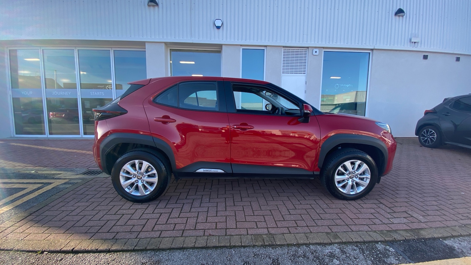 Used Toyota Yaris Cross 2024 for sale - 76924213: Photo 16