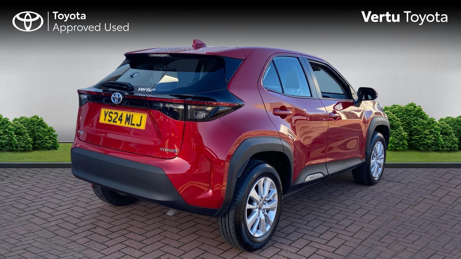 Used Toyota Yaris Cross 2024 for sale - 76924213: Photo 2