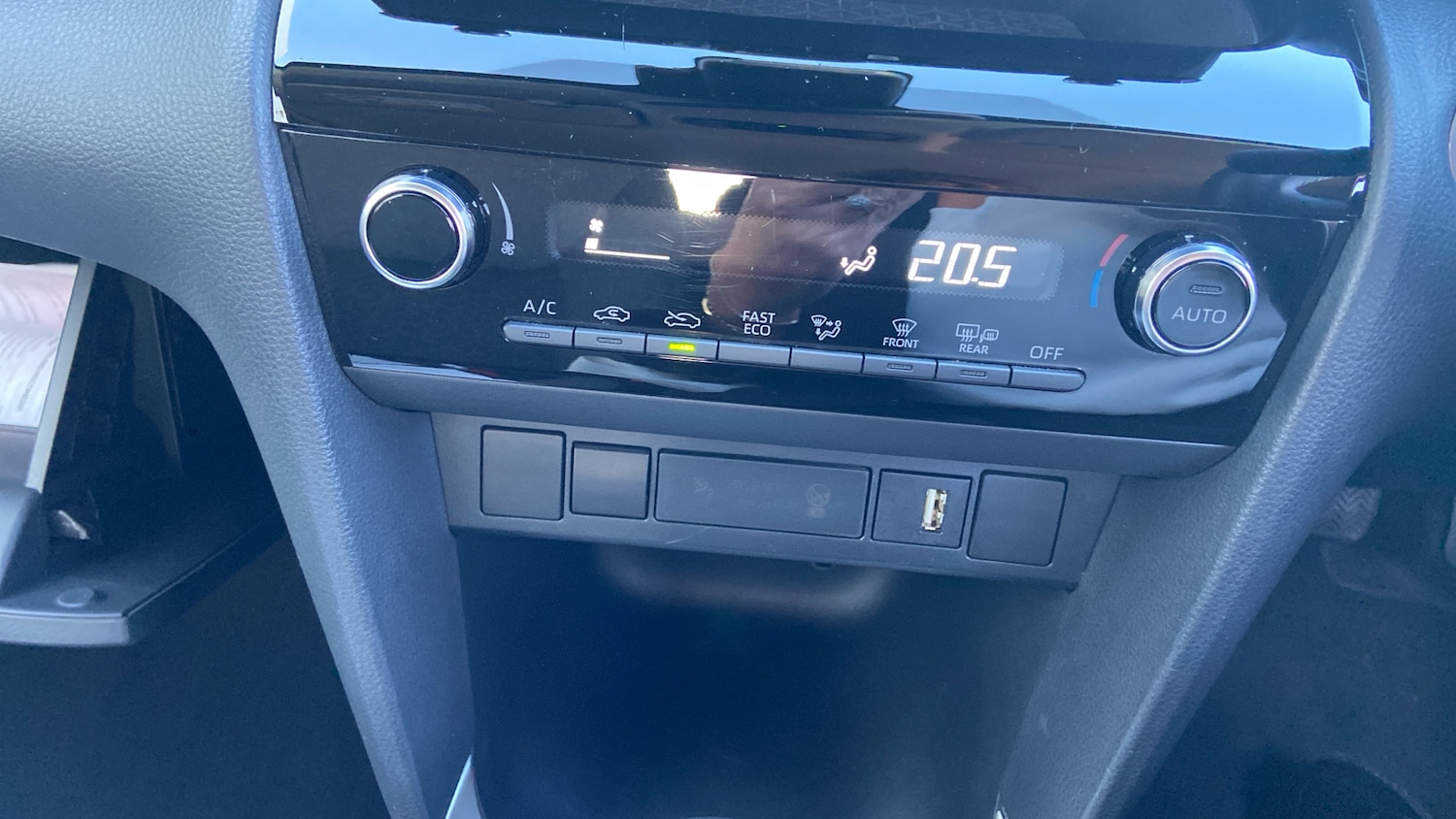 Used Toyota Yaris Cross 2024 for sale - 76924213: Photo 22