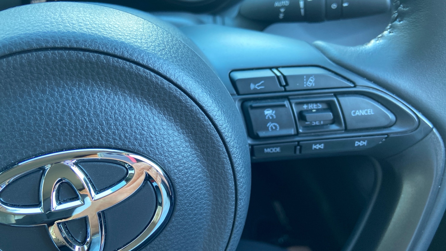 Used Toyota Yaris Cross 2024 for sale - 76924213: Photo 25