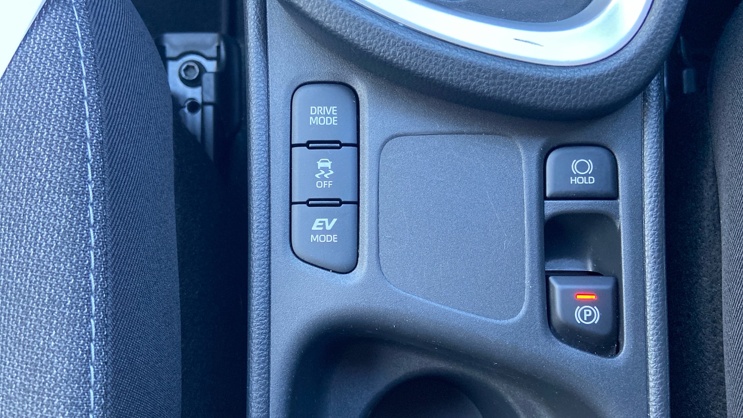 Used Toyota Yaris Cross 2024 for sale - 76924213: Photo 29