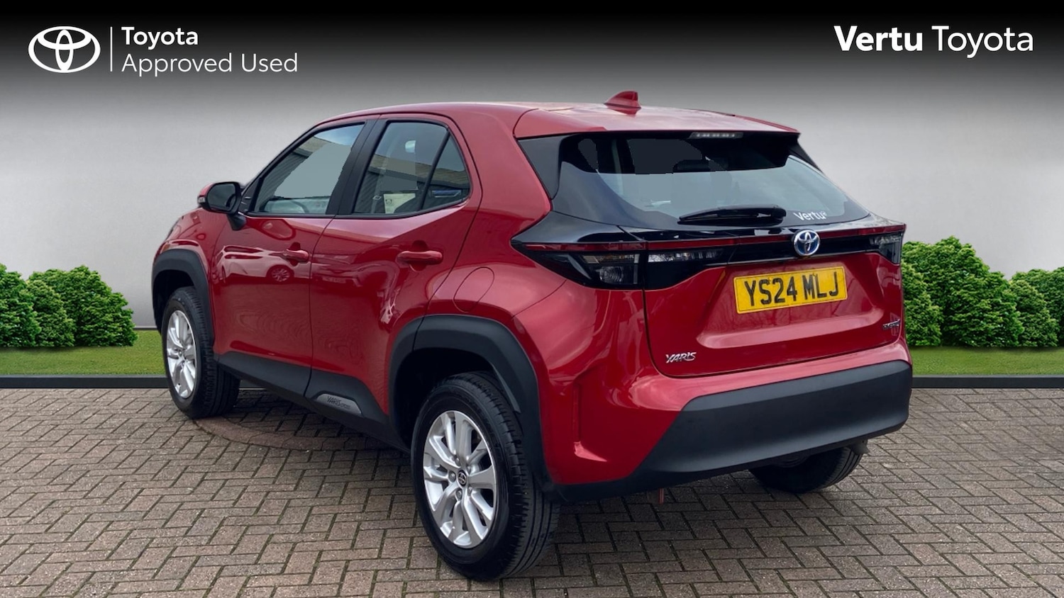 Used Toyota Yaris Cross 2024 for sale - 76924213: Photo 4