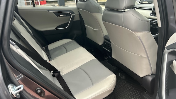 Used Toyota RAV4 2022 for sale - 76234625: Photo 12