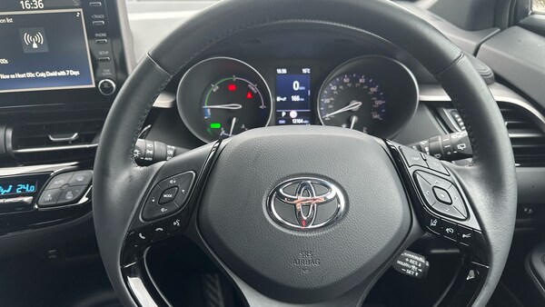 Used Toyota C-HR 2023 for sale - 76149149: Photo 8