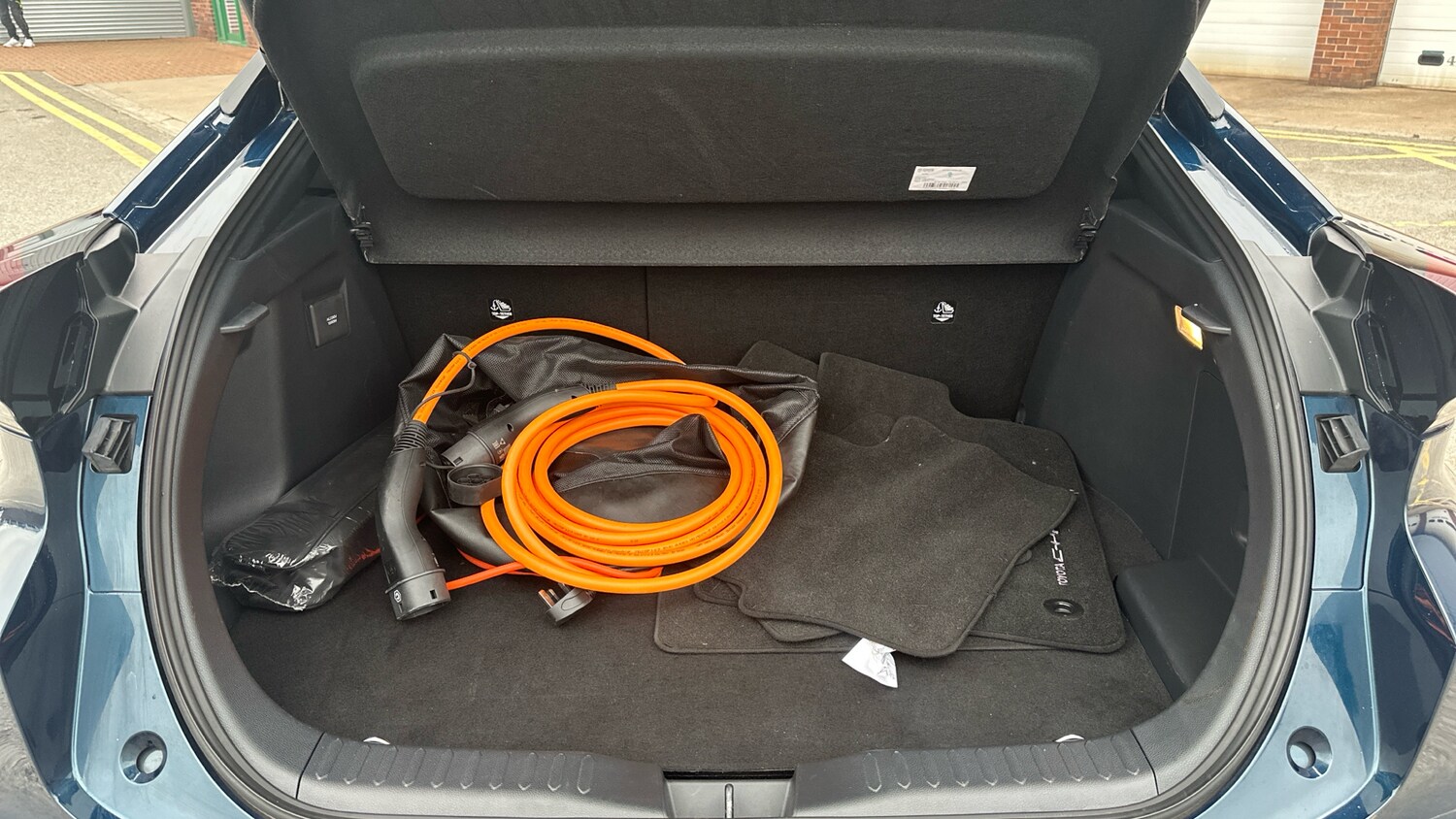 Used Toyota C-HR 2024 for sale - 76265927: Photo 14