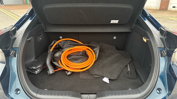 Used Toyota C-HR 2024 for sale - 76265927: Photo 14