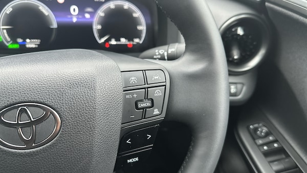Used Toyota C-HR 2024 for sale - 76265927: Photo 26