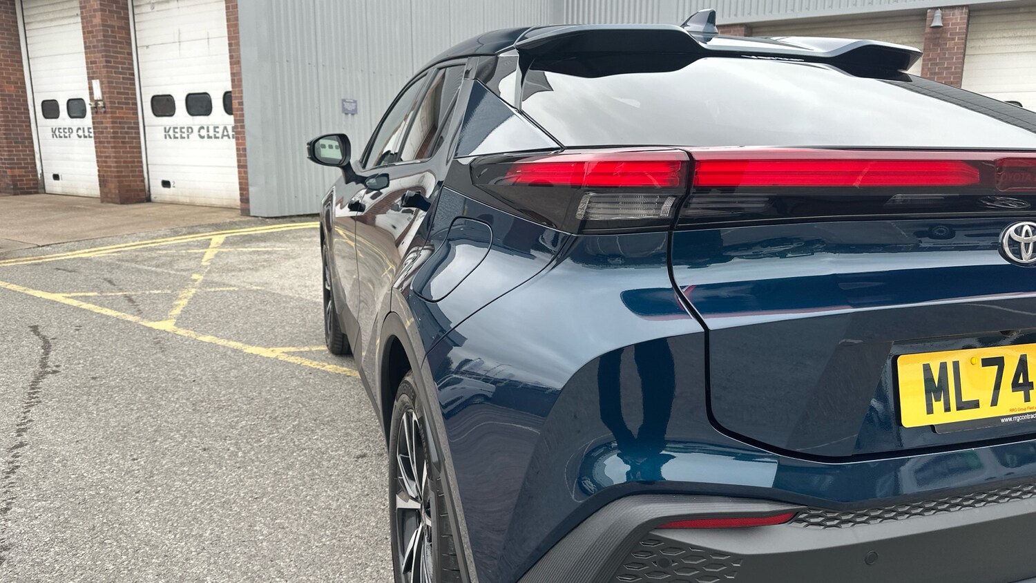 Used Toyota C-HR 2024 for sale - 76265927: Photo 39