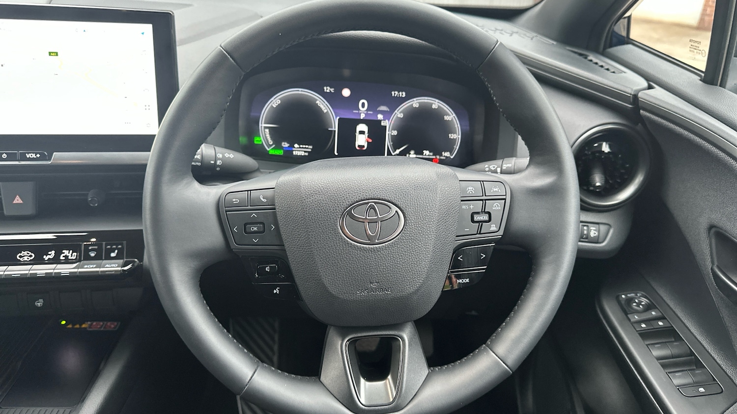 Used Toyota C-HR 2024 for sale - 76265927: Photo 8