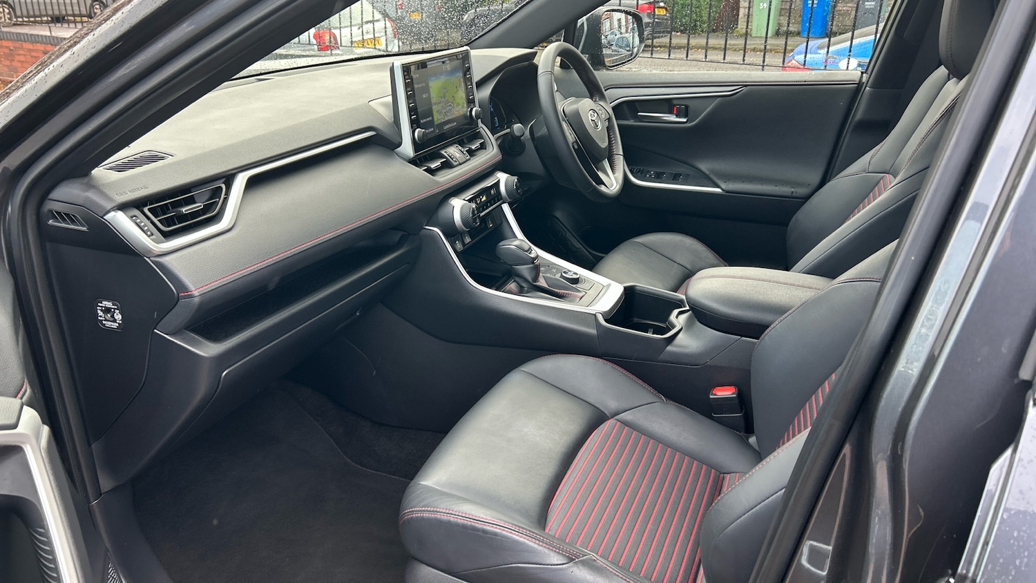 Used Toyota RAV4 2022 for sale - 76640944: Photo 10