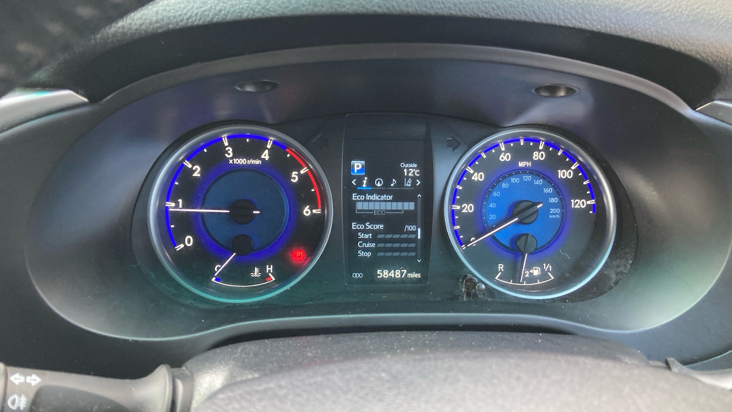 Used Toyota Hilux 2019 for sale - 77951359: Photo 9