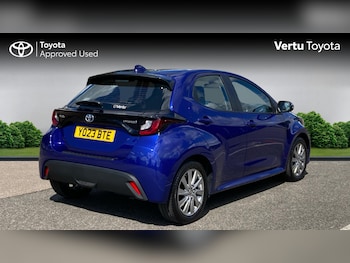 Used Toyota Yaris 2023 for sale - 78813002: Photo