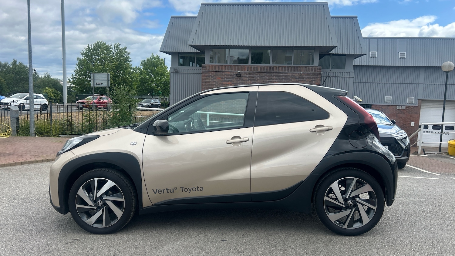 Used Toyota Aygo X 2025 for sale - 76637254: Photo 17