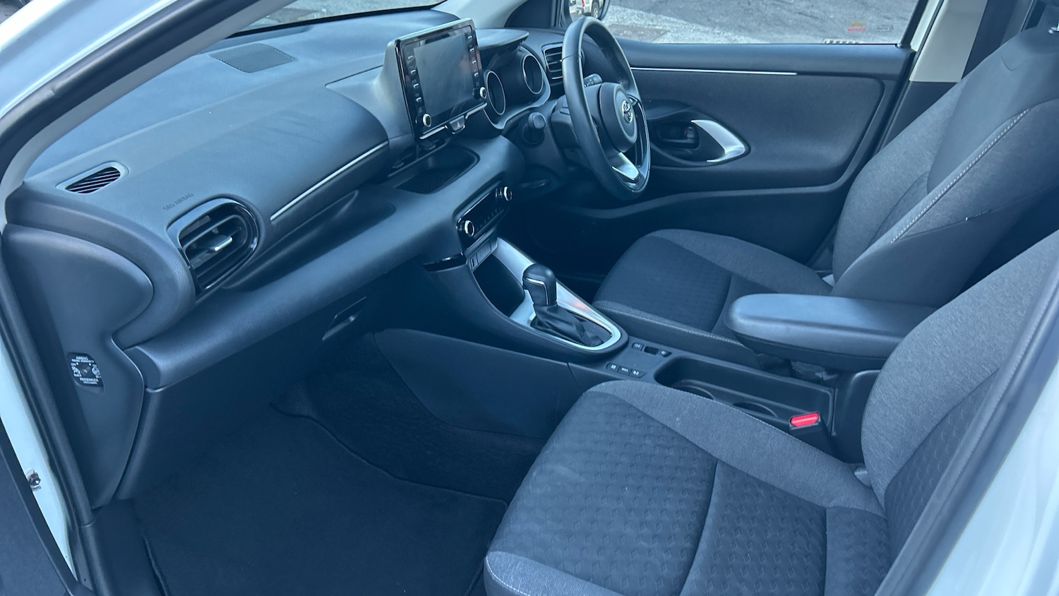 Used Toyota Yaris 2023 for sale - 77116389: Photo 10