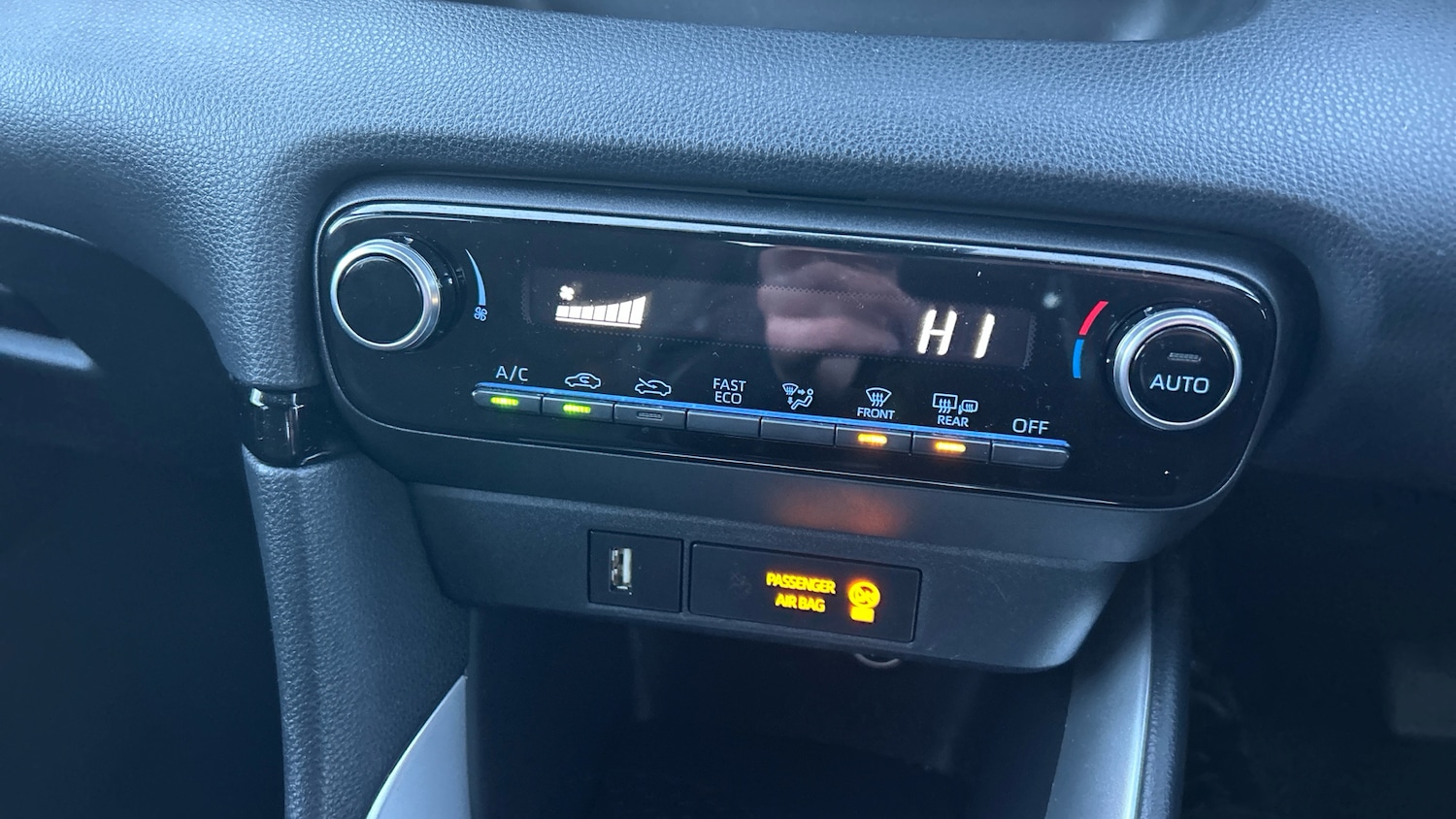 Used Toyota Yaris 2023 for sale - 77116389: Photo 27