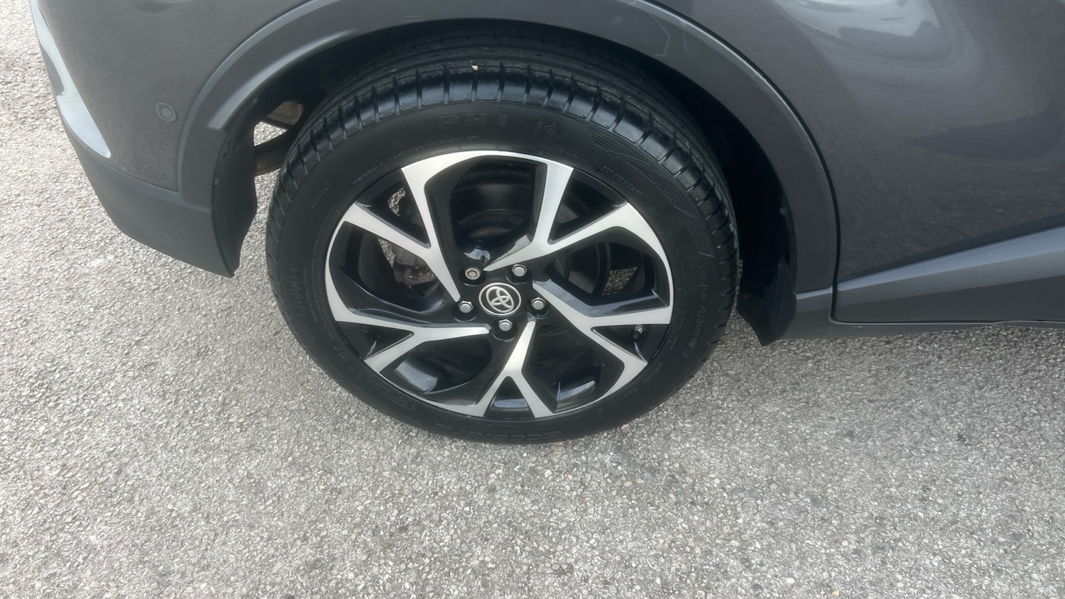 Used Toyota C-HR 2020 for sale - 77609801: Photo 23