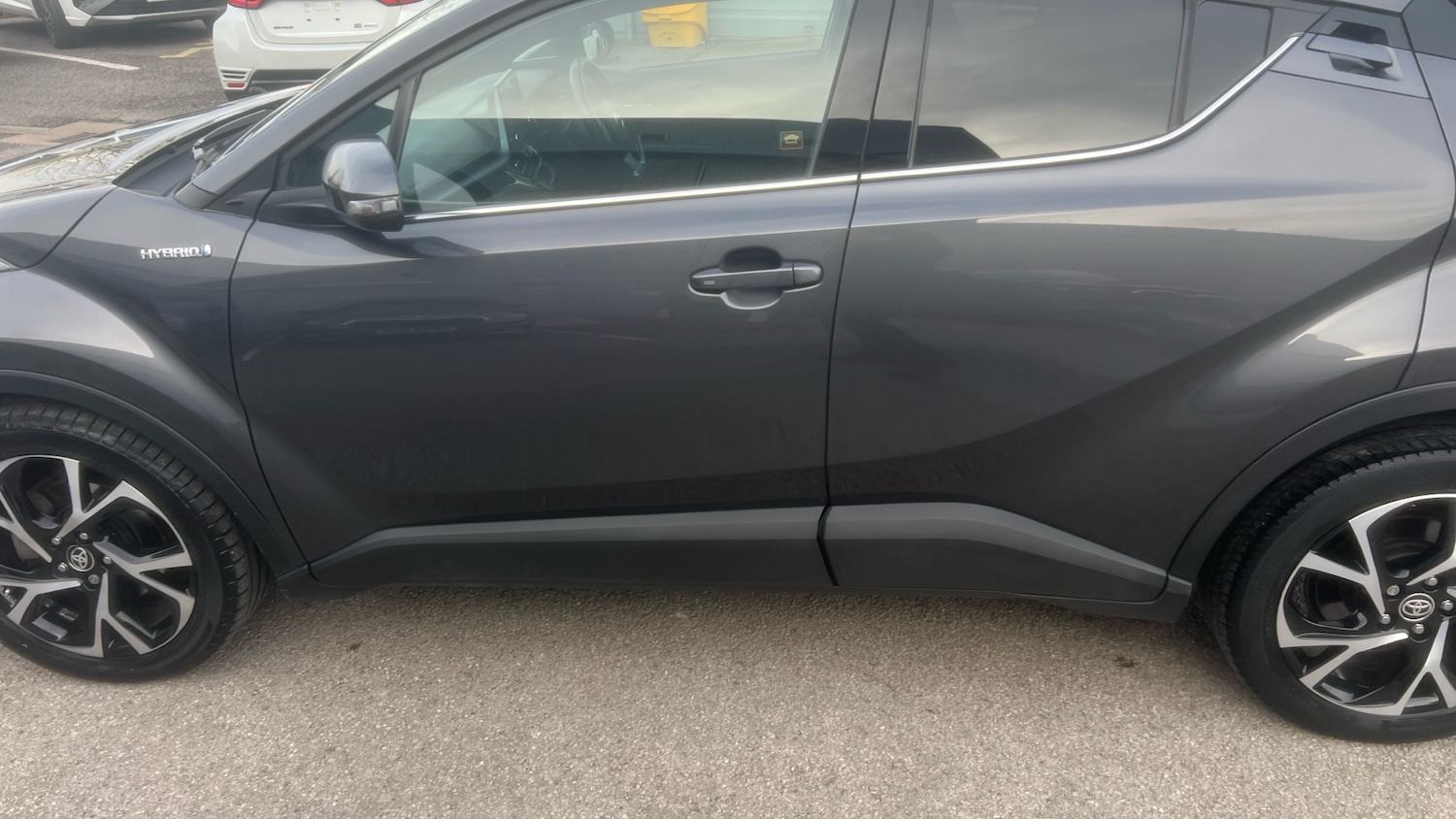 Used Toyota C-HR 2020 for sale - 77609801: Photo 29