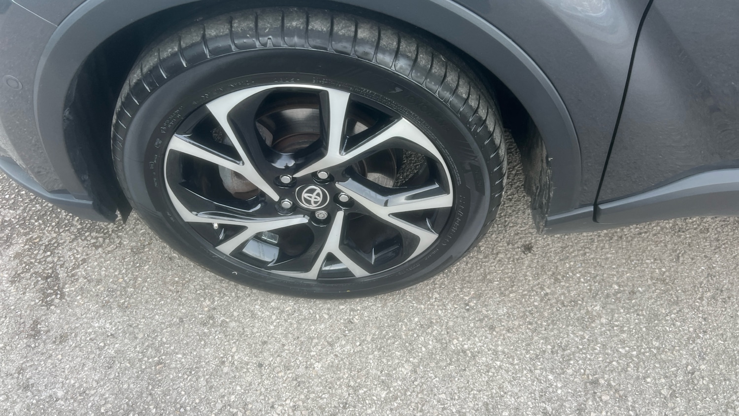 Used Toyota C-HR 2020 for sale - 77609801: Photo 30