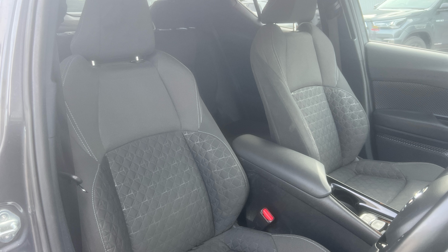 Used Toyota C-HR 2020 for sale - 77609801: Photo 34