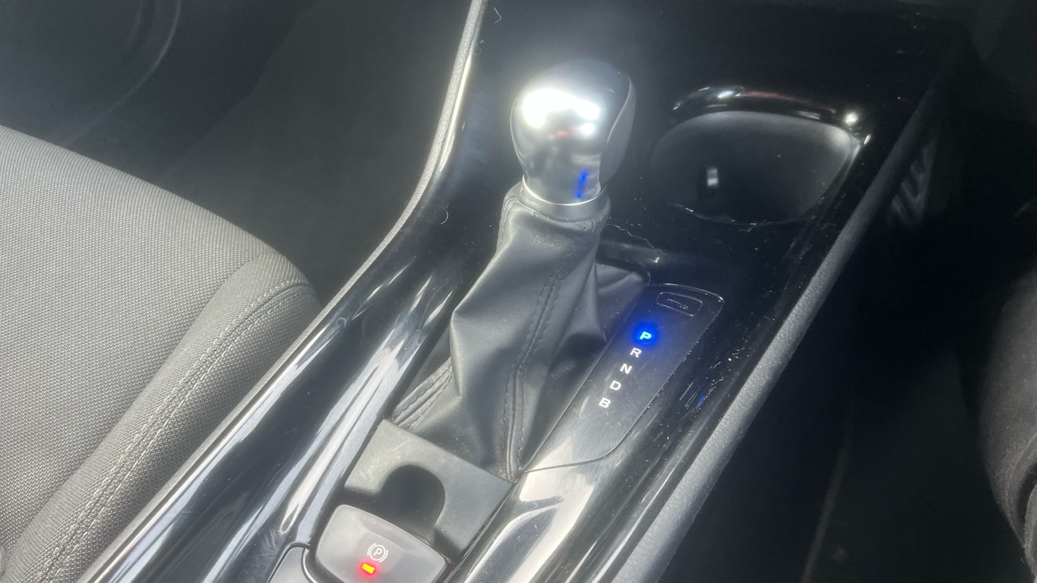 Used Toyota C-HR 2020 for sale - 77609801: Photo 39