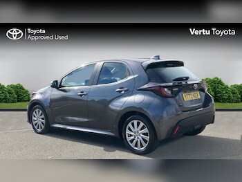 Used Toyota Yaris 2023 for sale - 78067343: Photo