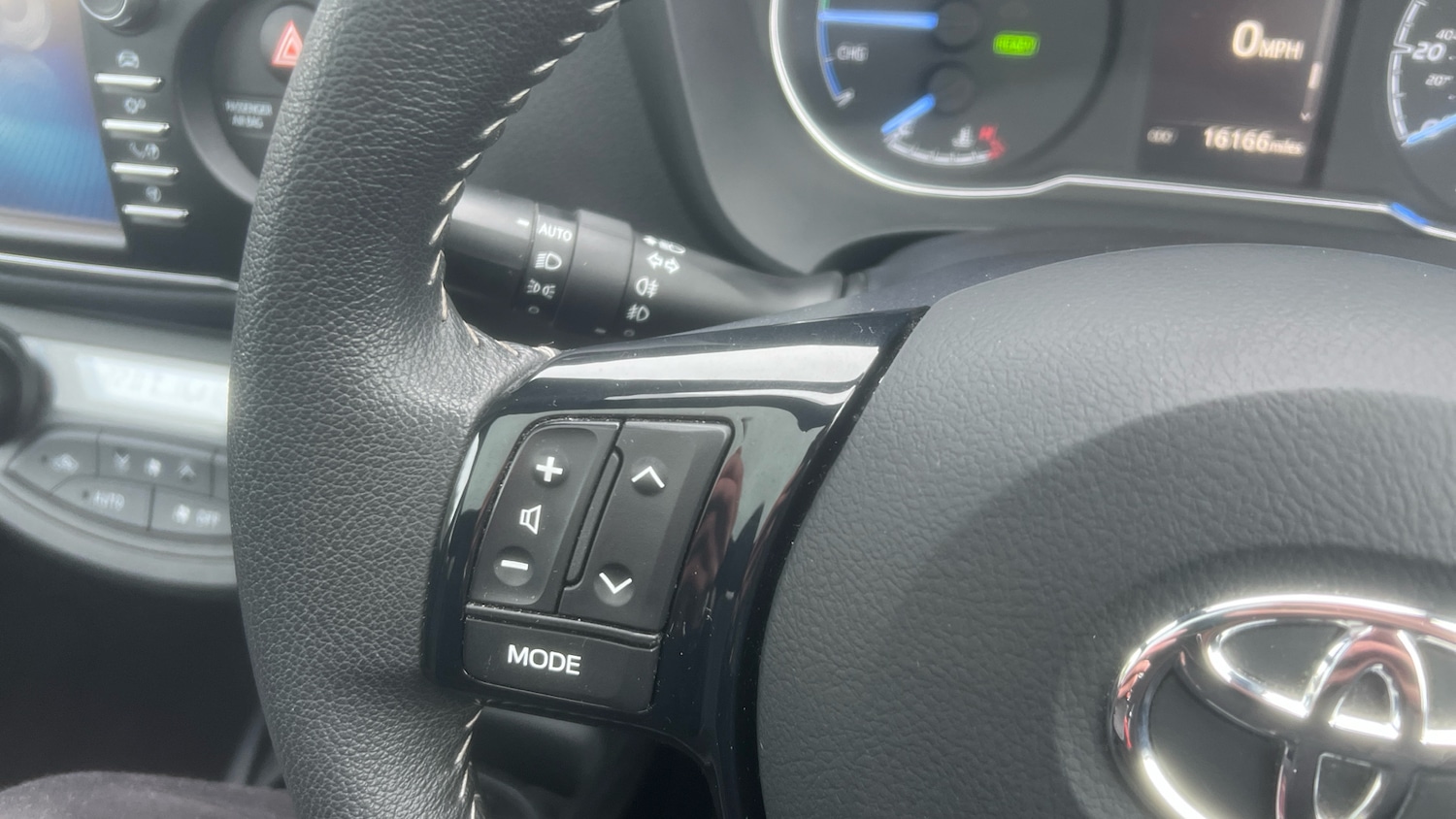 Used Toyota Yaris 2018 for sale - 77746561: Photo 39