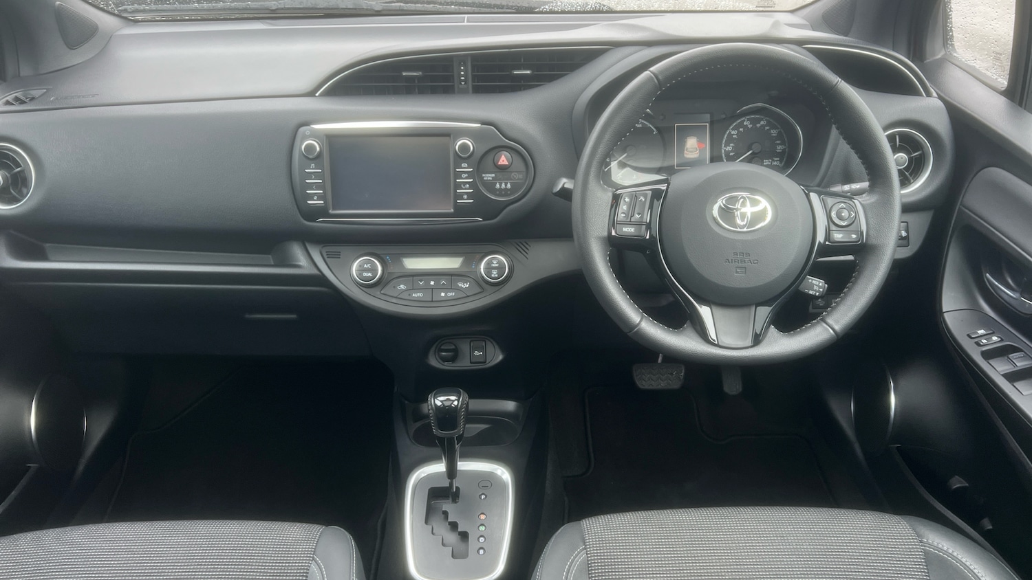 Used Toyota Yaris 2018 for sale - 77746561: Photo 5