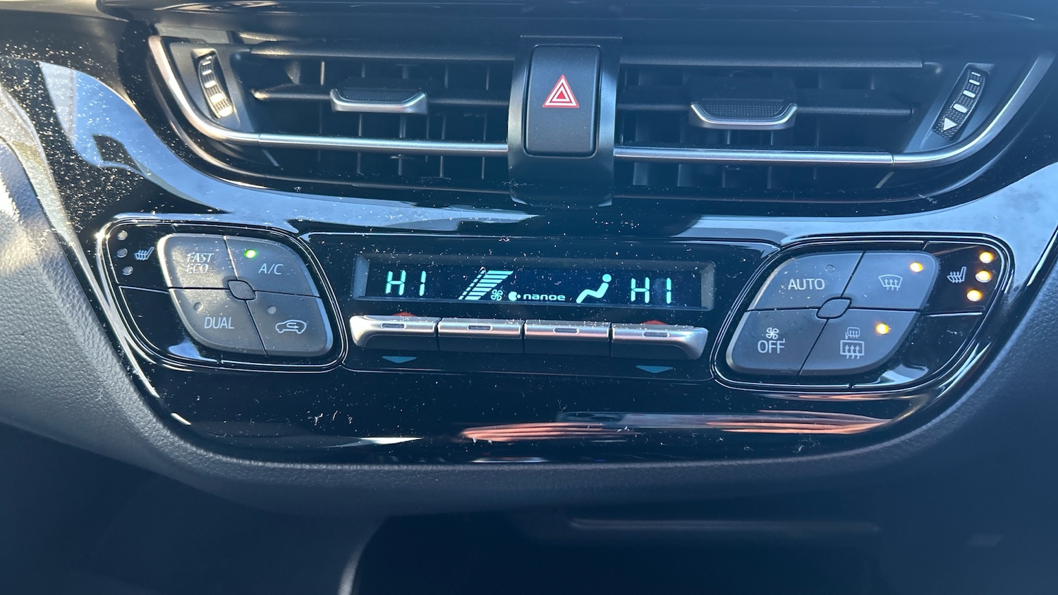 Used Toyota C-HR 2023 for sale - 77171022: Photo 24