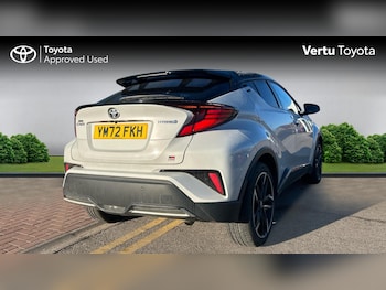Used Toyota C-HR 2023 for sale - 77171022: Photo