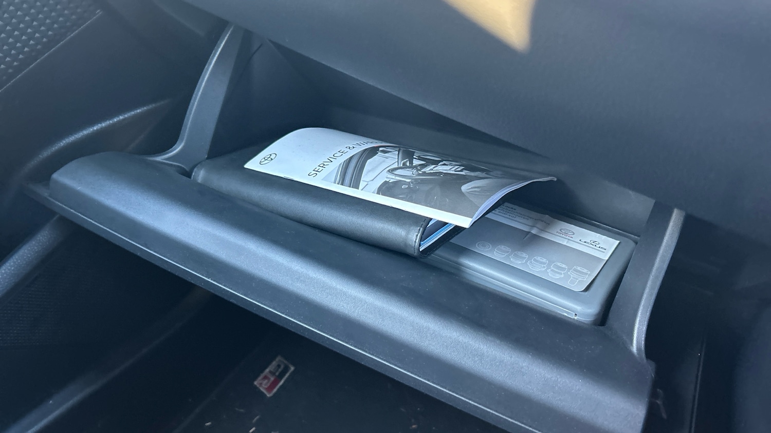 Used Toyota C-HR 2023 for sale - 77171022: Photo 32