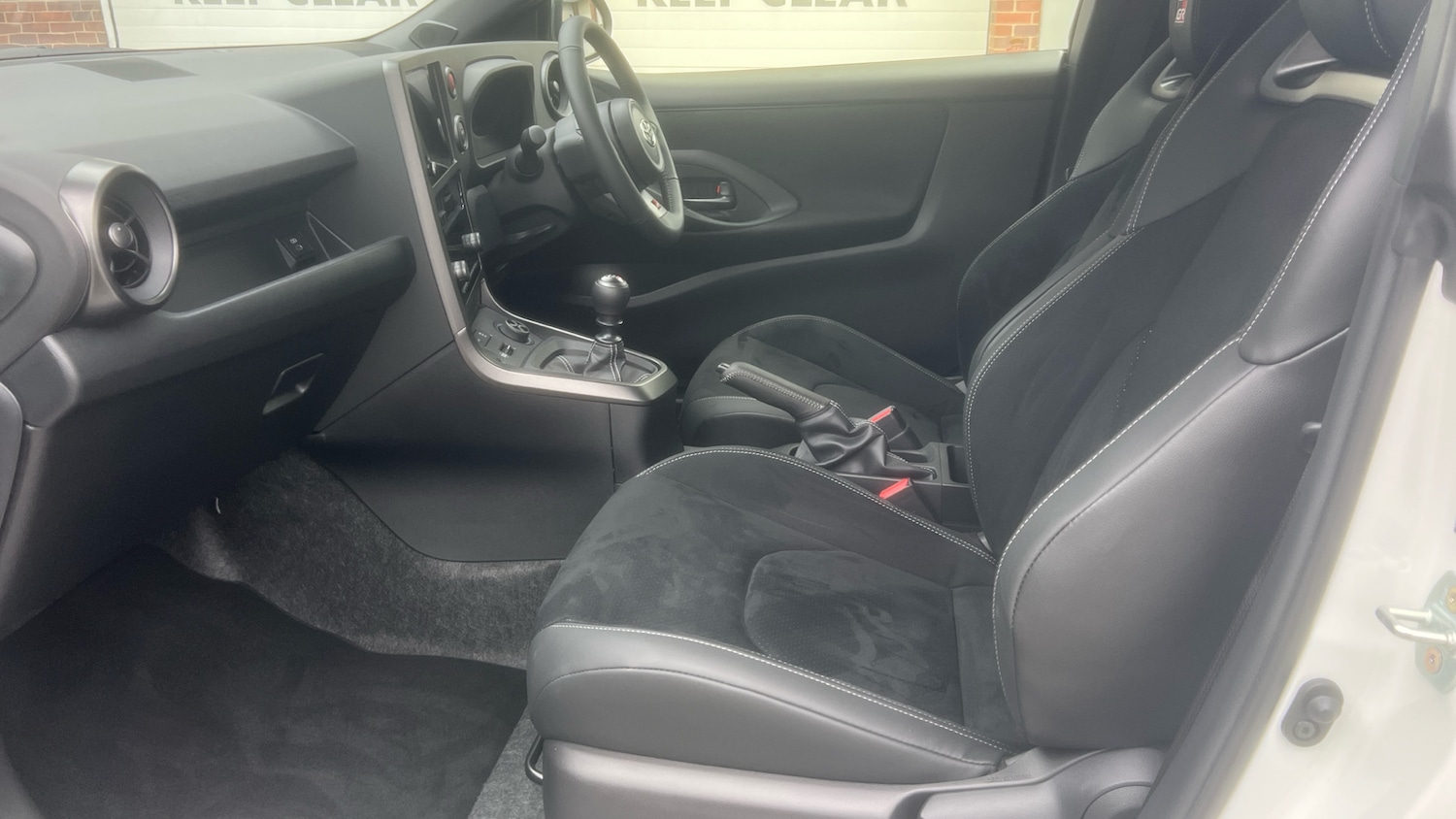 Used Toyota Yaris 2025 for sale - 76649952: Photo 10