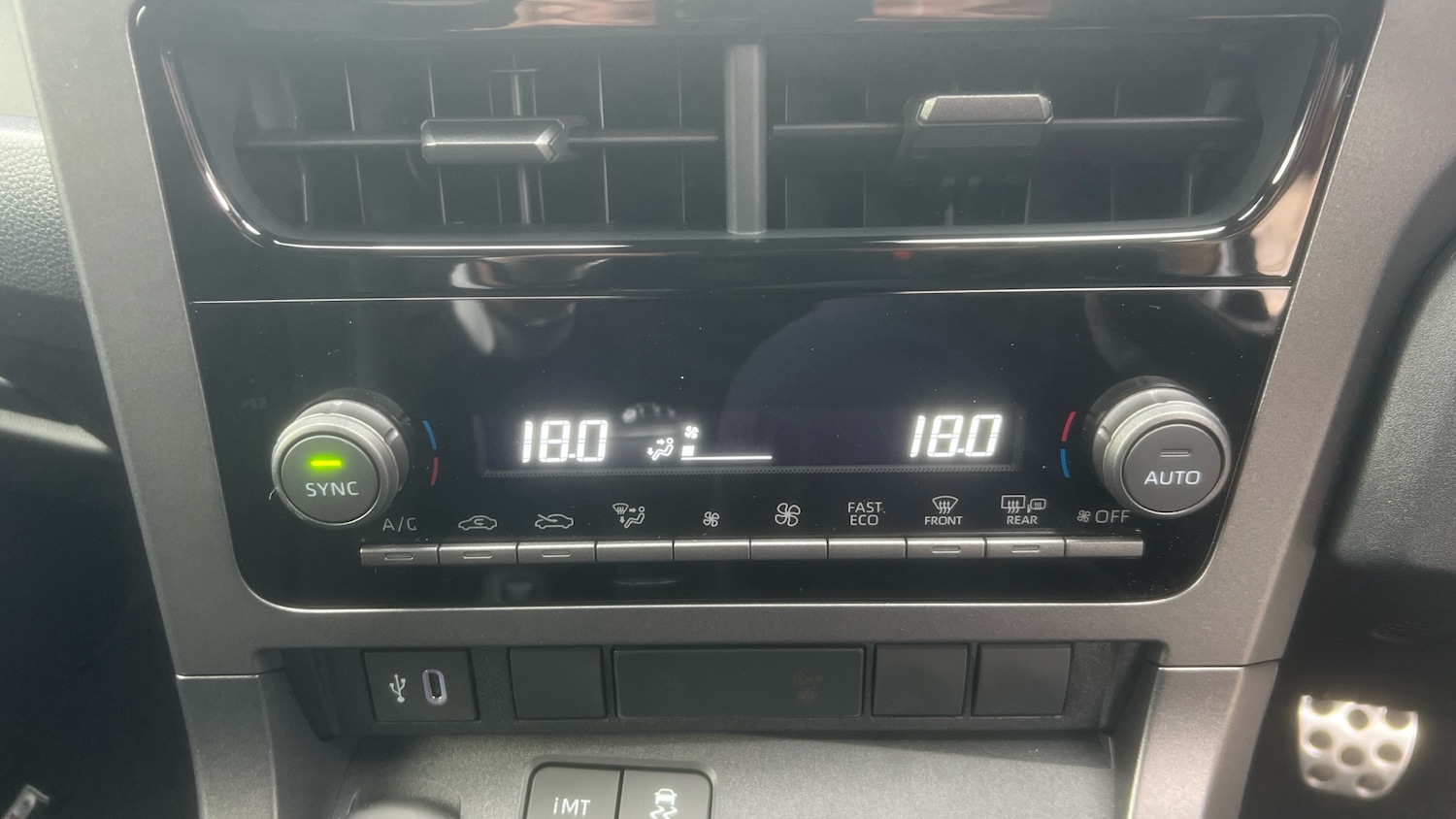 Used Toyota Yaris 2025 for sale - 76649952: Photo 39