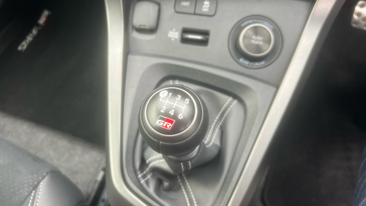 Used Toyota Yaris 2025 for sale - 76649952: Photo 46