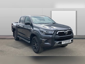 Used Toyota Hilux 2025 for sale - 76725507: Photo