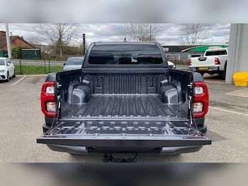 Used Toyota Hilux 2025 for sale - 76725507: Photo