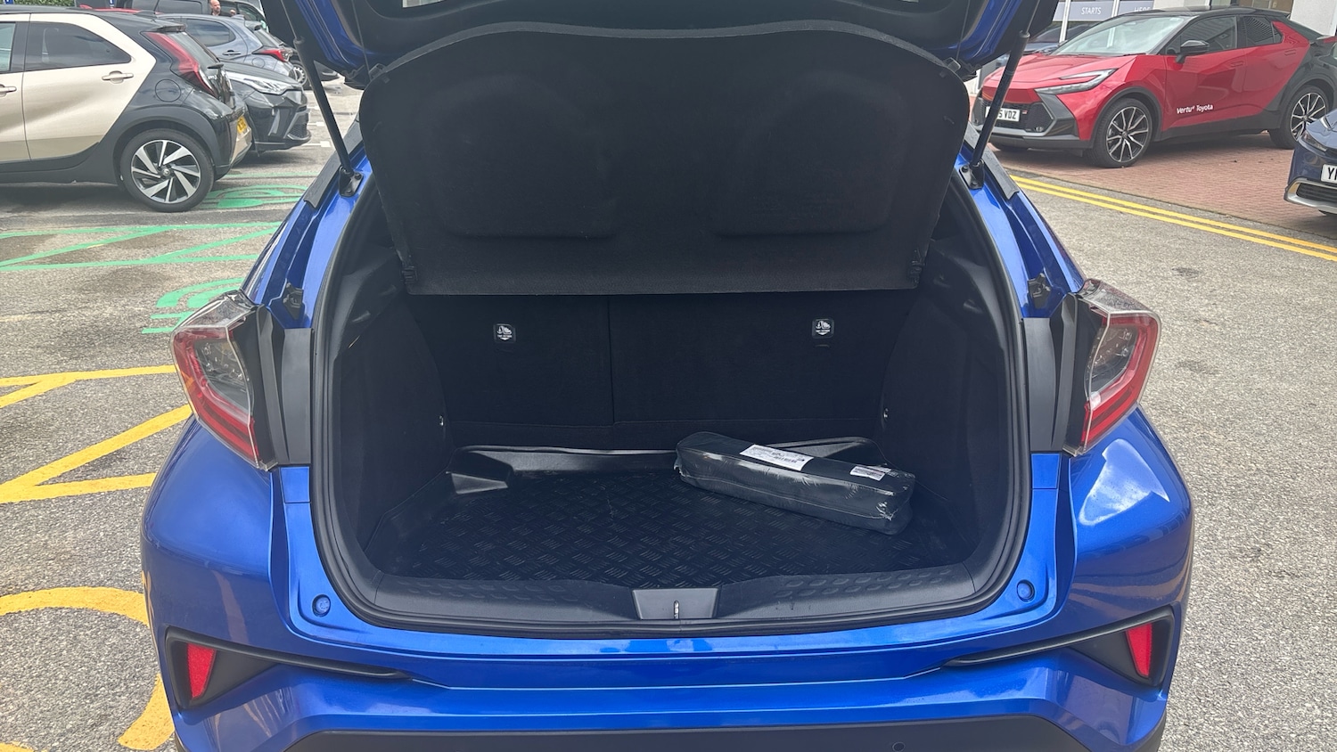 Used Toyota C-HR 2017 for sale - 76101273: Photo 14