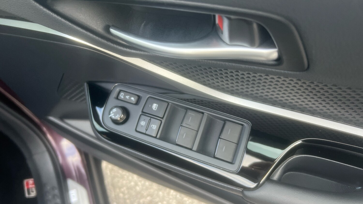 Used Toyota C-HR 2023 for sale - 76234557: Photo 36