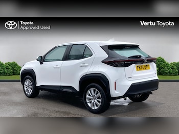 Used Toyota Yaris Cross 2024 for sale - 78615780: Photo