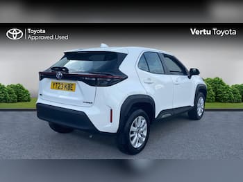 Used Toyota Yaris Cross 2023 for sale - 79785891: Photo