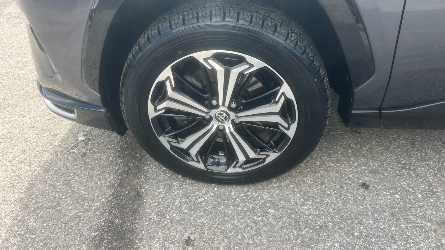 Used Toyota RAV4 2022 for sale - 76005869: Photo 31