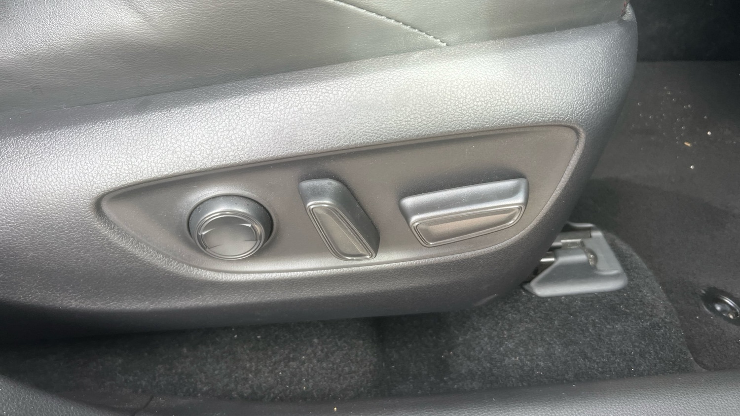 Used Toyota RAV4 2022 for sale - 76005869: Photo 40