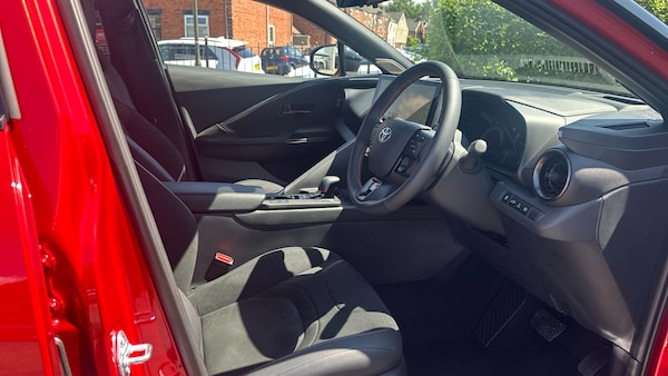 Used Toyota C-HR 2025 for sale - 76343909: Photo 11