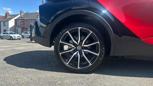 Used Toyota C-HR 2025 for sale - 76343909: Photo 18